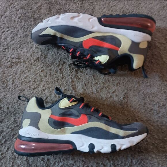 Nike Air Max 270 React Sneakers Grade School Size 5Y, BQ0103-015 PRE-OWNED - Picture 3 of 7